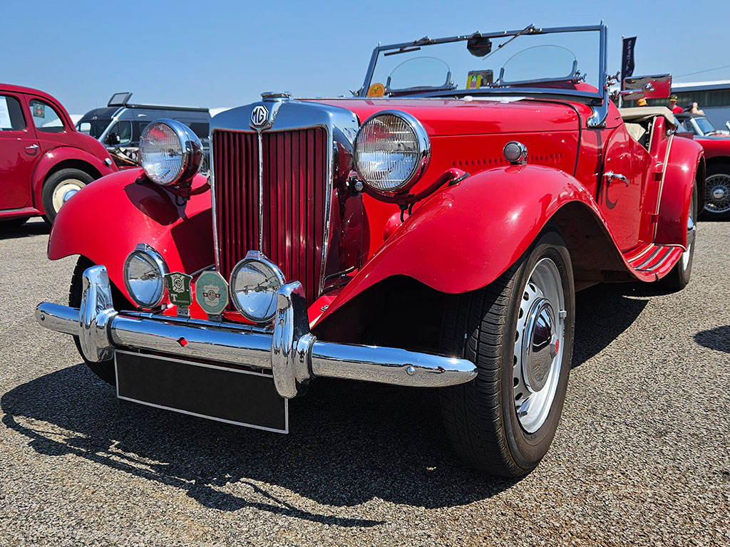/media/blog/library/clubmotul_mg_and_triumph_100_2023_mg_picture.jpg