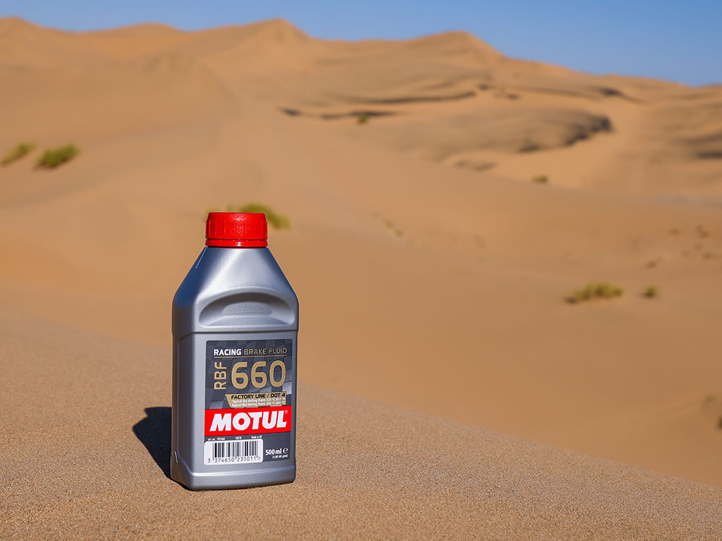 /media/blog/library/motul_rbf-660_blog_insert_1024x768_03.jpg